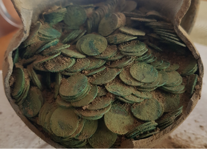 گنجینه با یک هزار سکه در شرق لهستان کشف شد